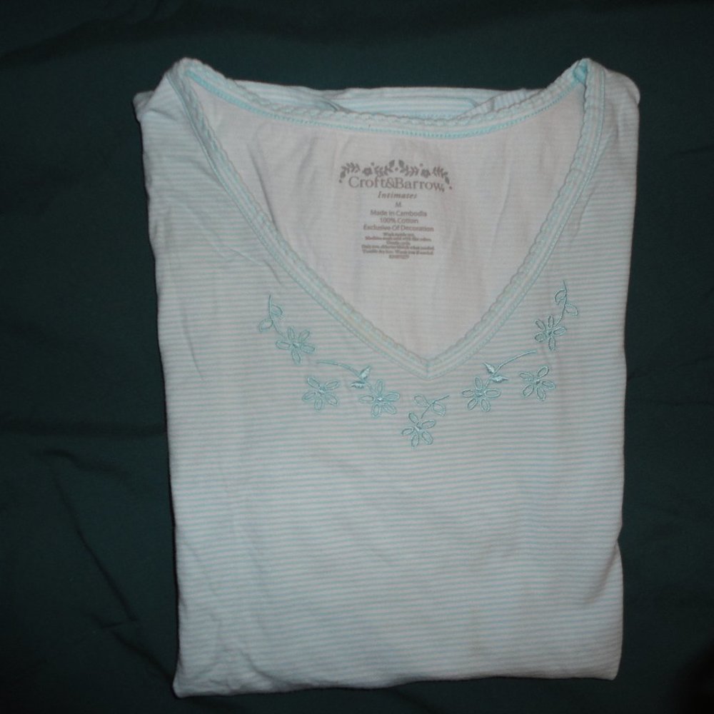 Croft & Barrow  --  Size: Med  --  Mint green strips